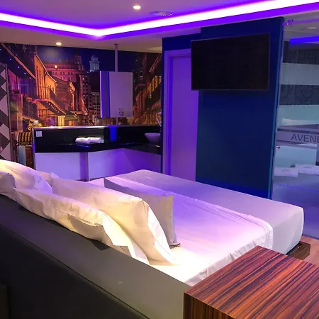 Otel Avenue 2*