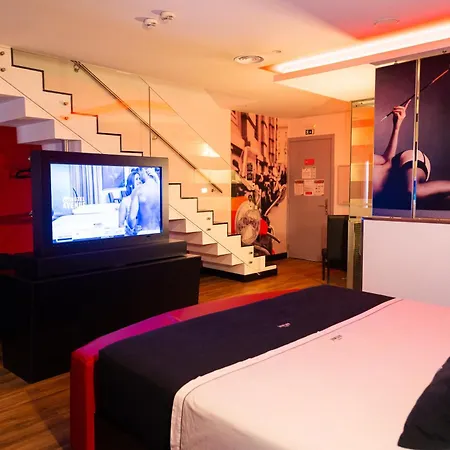 Avenue Otel