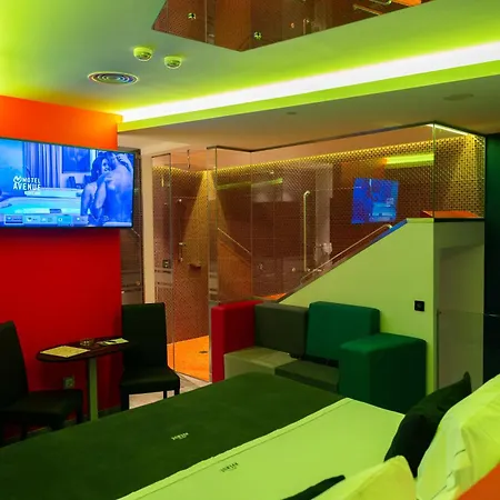 Avenue 酒店 瓦隆古